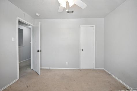 7439 Circle Farm San Antonio TX 78239
