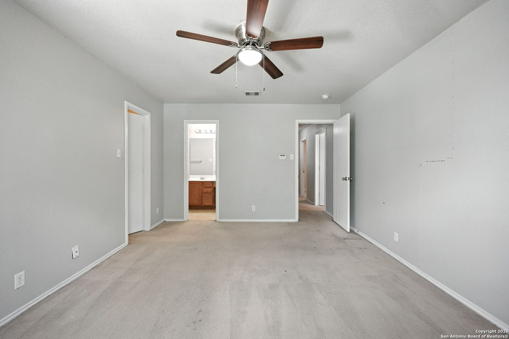 7439 Circle Farm San Antonio TX 78239