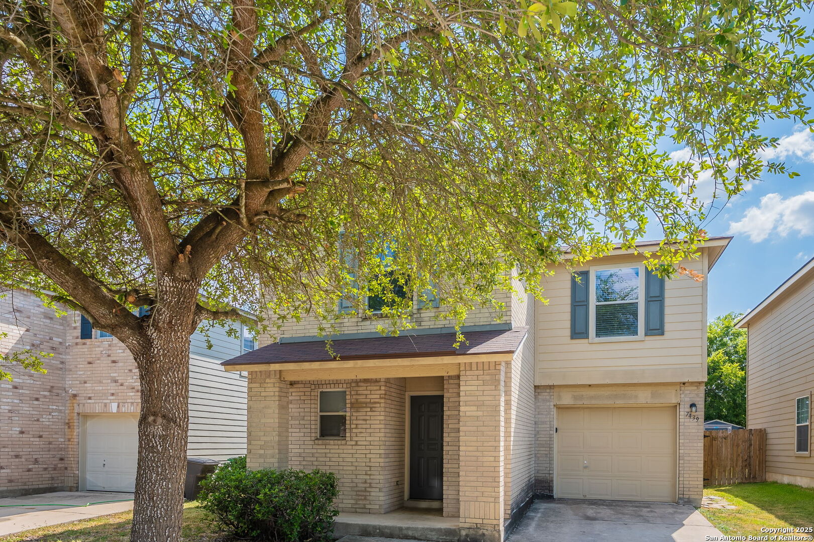 7439 Circle Farm San Antonio TX 78239