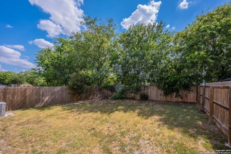 7439 Circle Farm San Antonio TX 78239