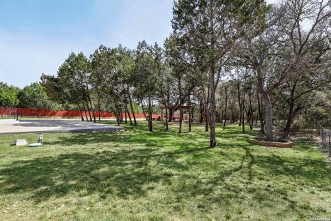 275 Stallion Springs Fischer TX 78623