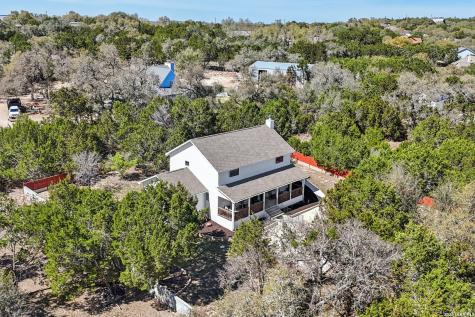 275 Stallion Springs Fischer TX 78623
