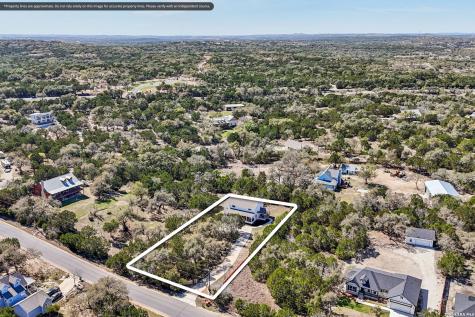 275 Stallion Springs Fischer TX 78623