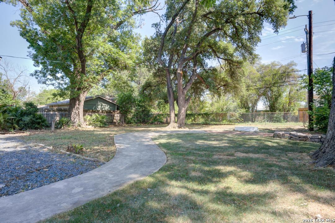 1514 Arroya Vista San Antonio TX 78213