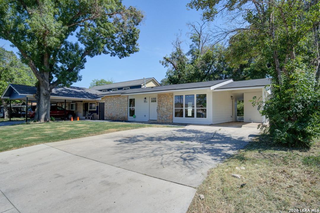 1514 Arroya Vista San Antonio TX 78213