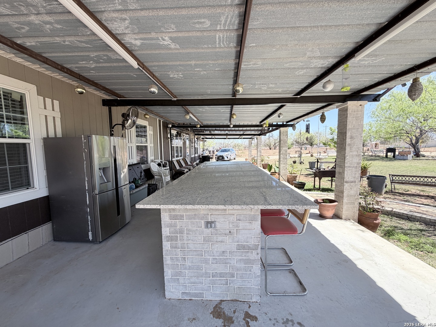152 County Road 2667 Devine TX 78016
