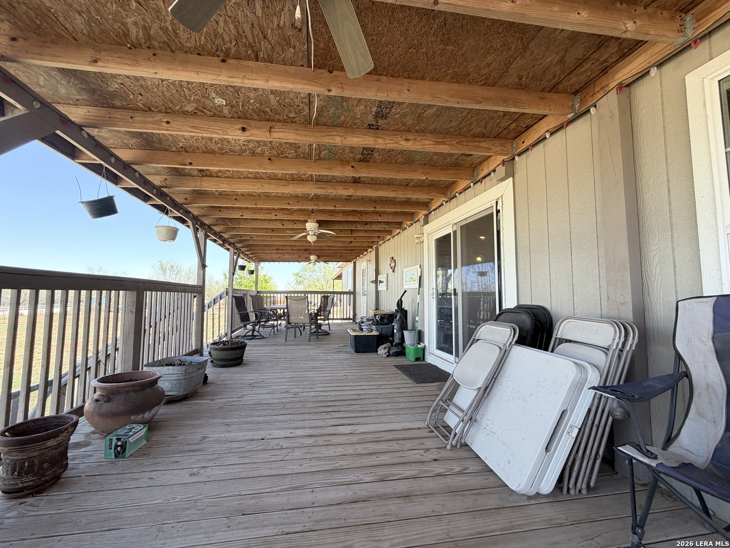 152 County Road 2667 Devine TX 78016
