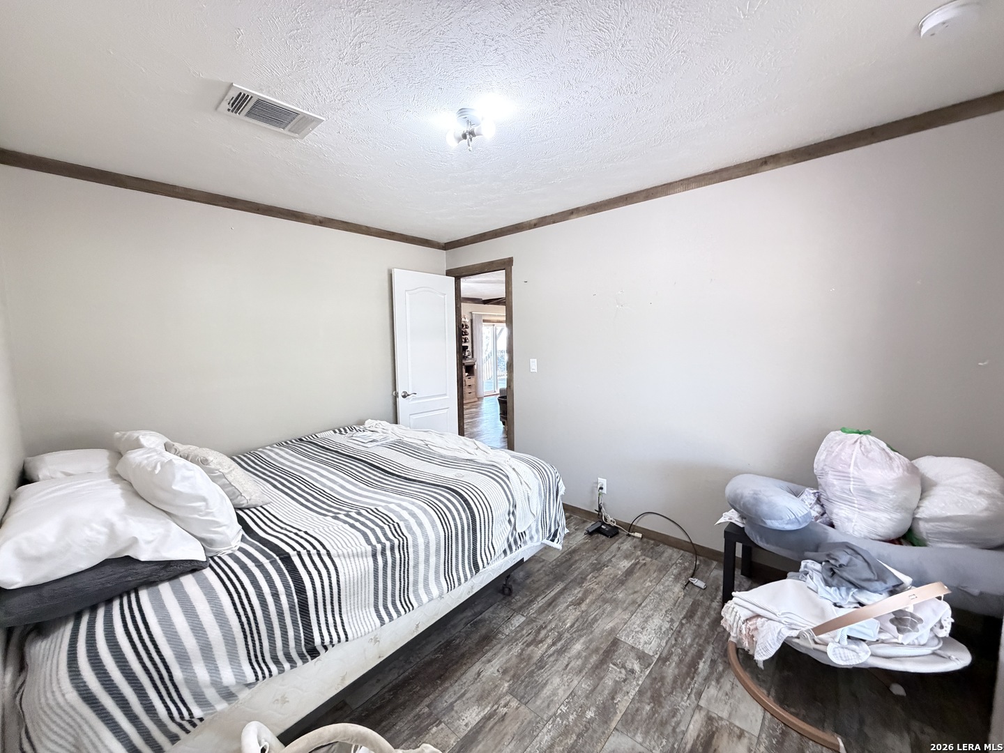 152 County Road 2667 Devine TX 78016
