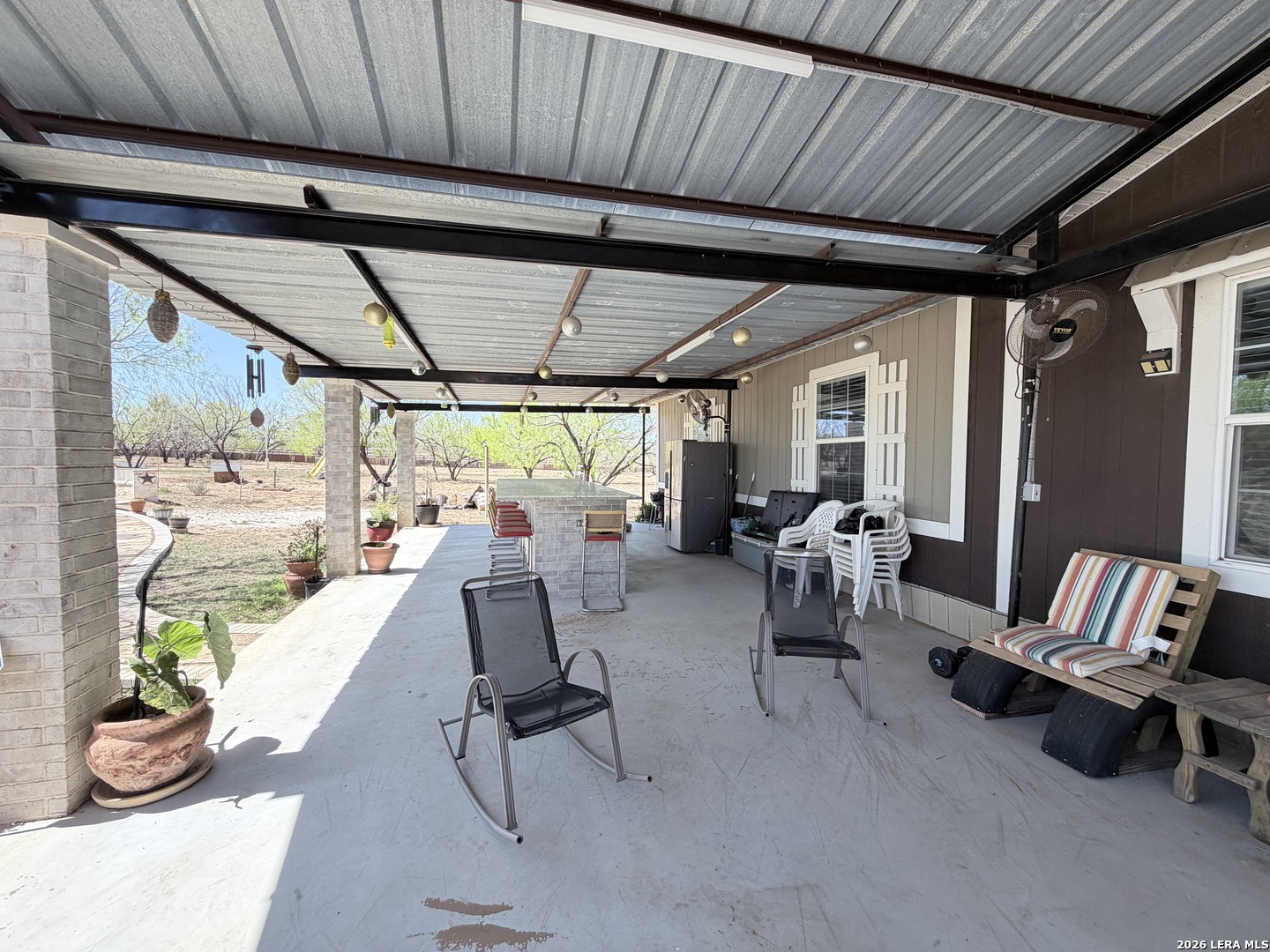 152 County Road 2667 Devine TX 78016