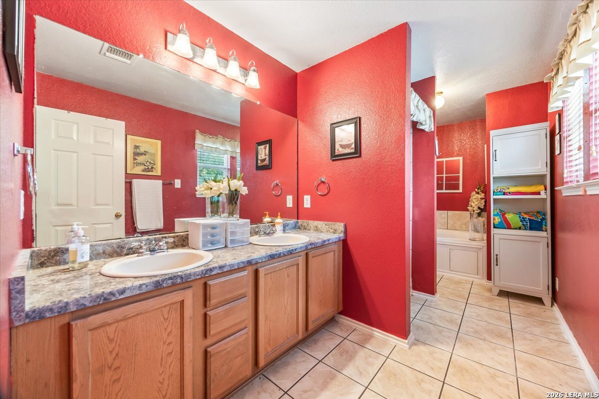 6234 Spotters Ridge San Antonio TX 78233