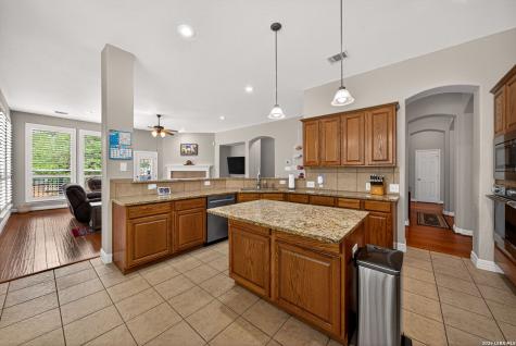 8715 Rancho De Taos Helotes TX 78023