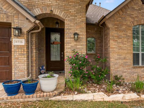 8715 Rancho De Taos Helotes TX 78023