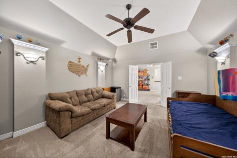 8715 Rancho De Taos Helotes TX 78023