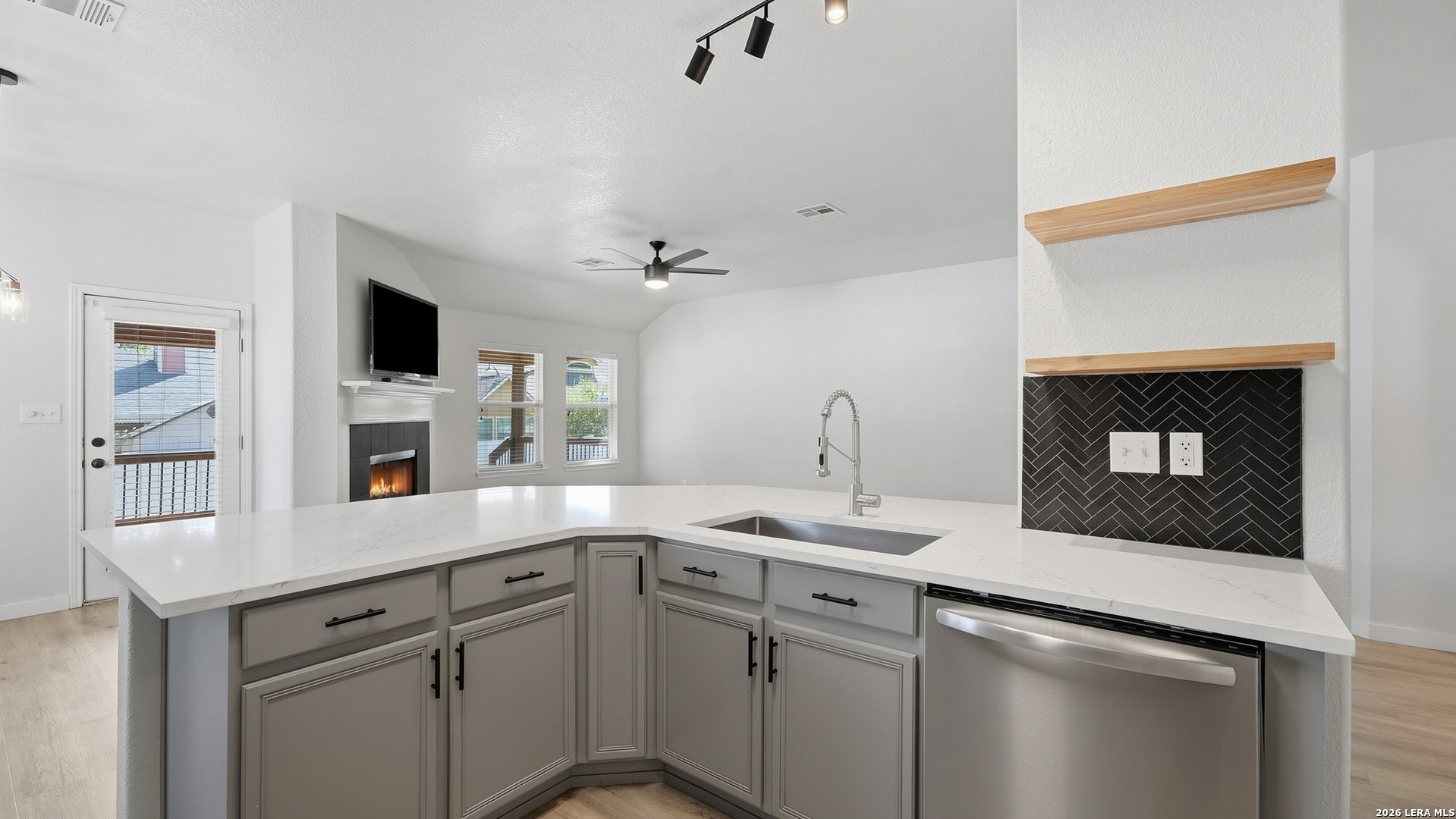 119 Running Brook Cibolo TX 78108