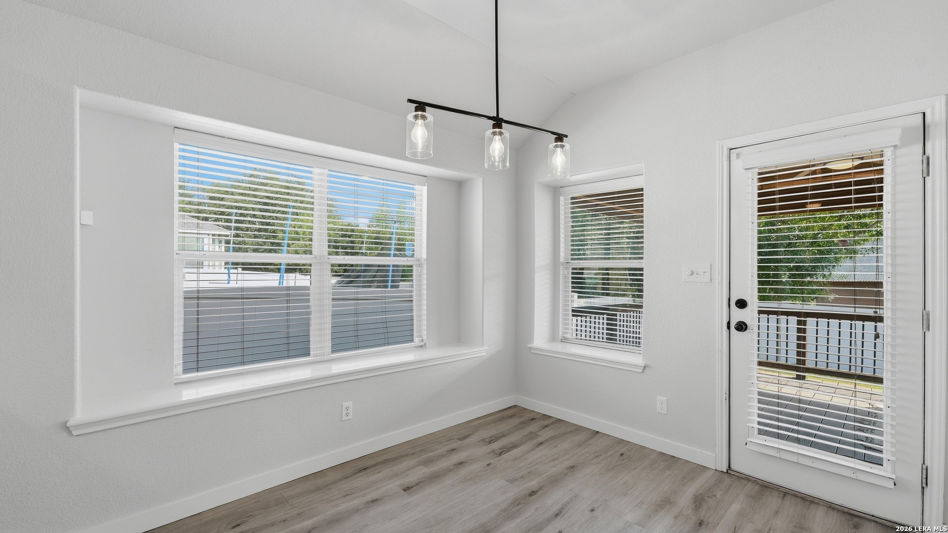119 Running Brook Cibolo TX 78108