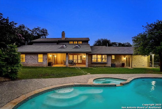 8642 Classic Oaks Lane San Antonio TX 78255