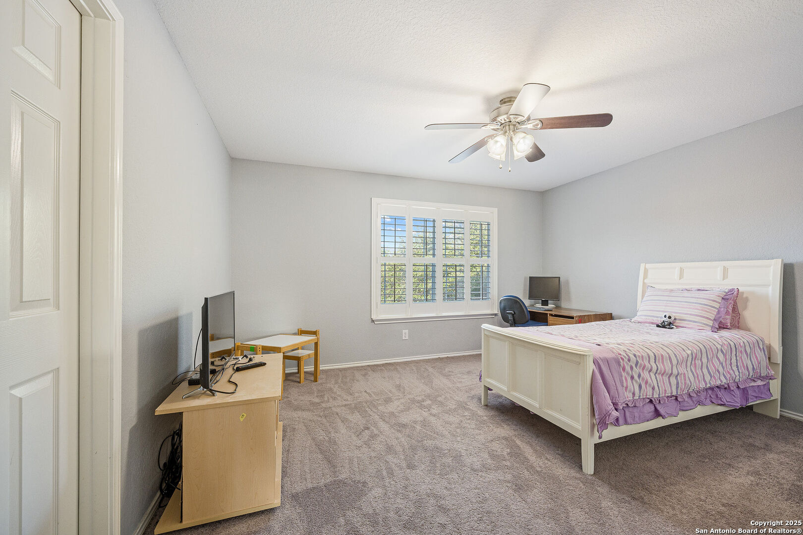 8306 Piney Wood Run San Antonio TX 78255