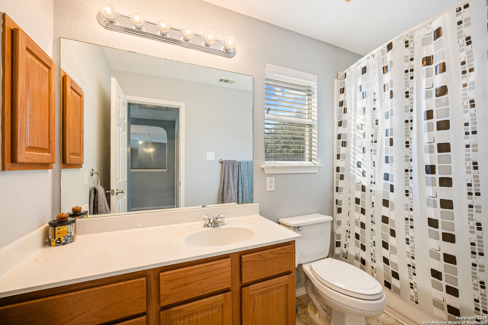 8306 Piney Wood Run San Antonio TX 78255