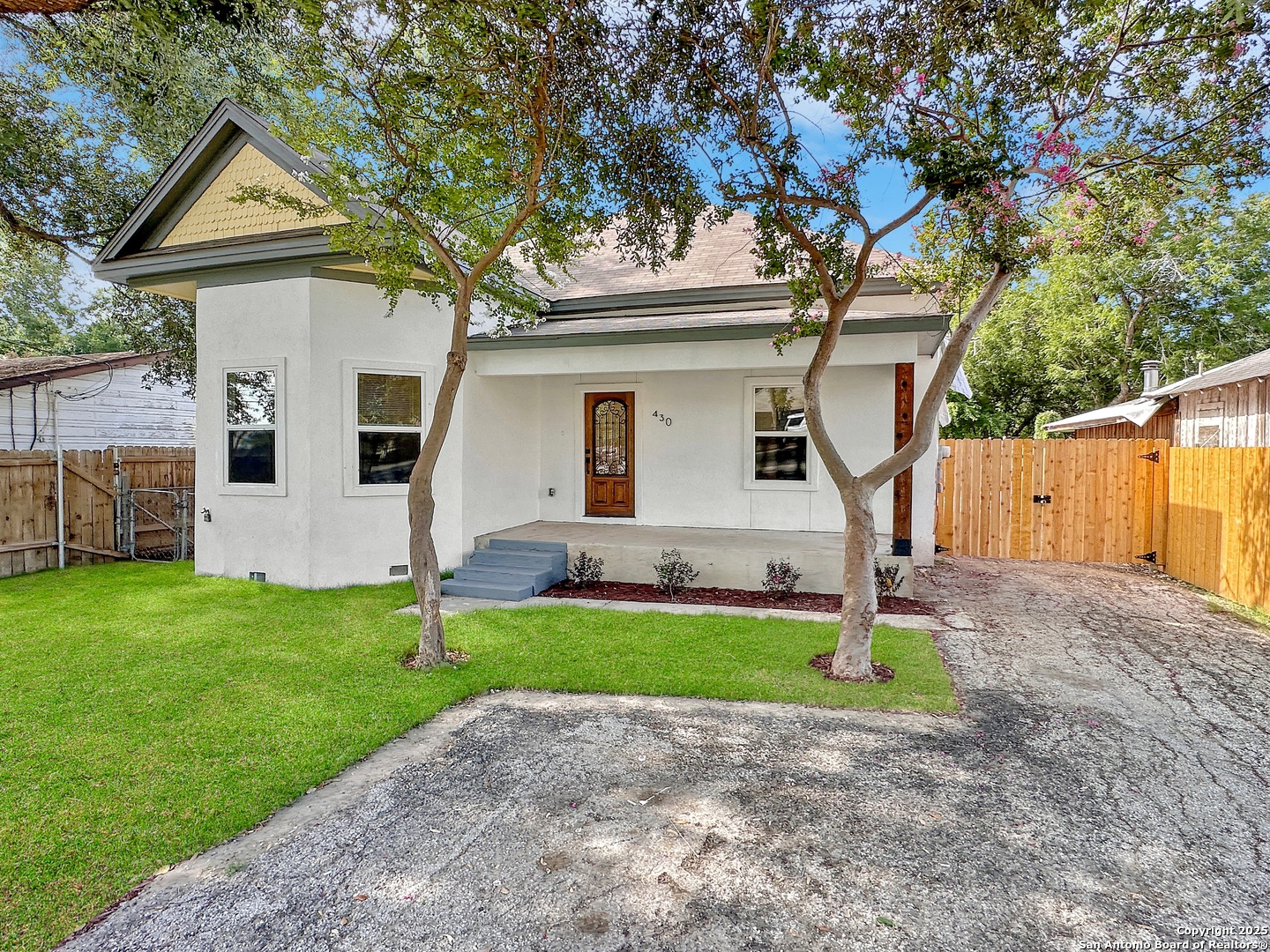 430 E Hart San Antonio TX 78214