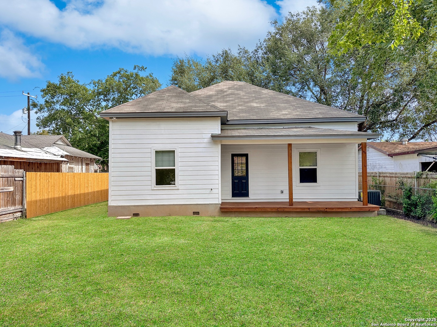 430 E Hart San Antonio TX 78214