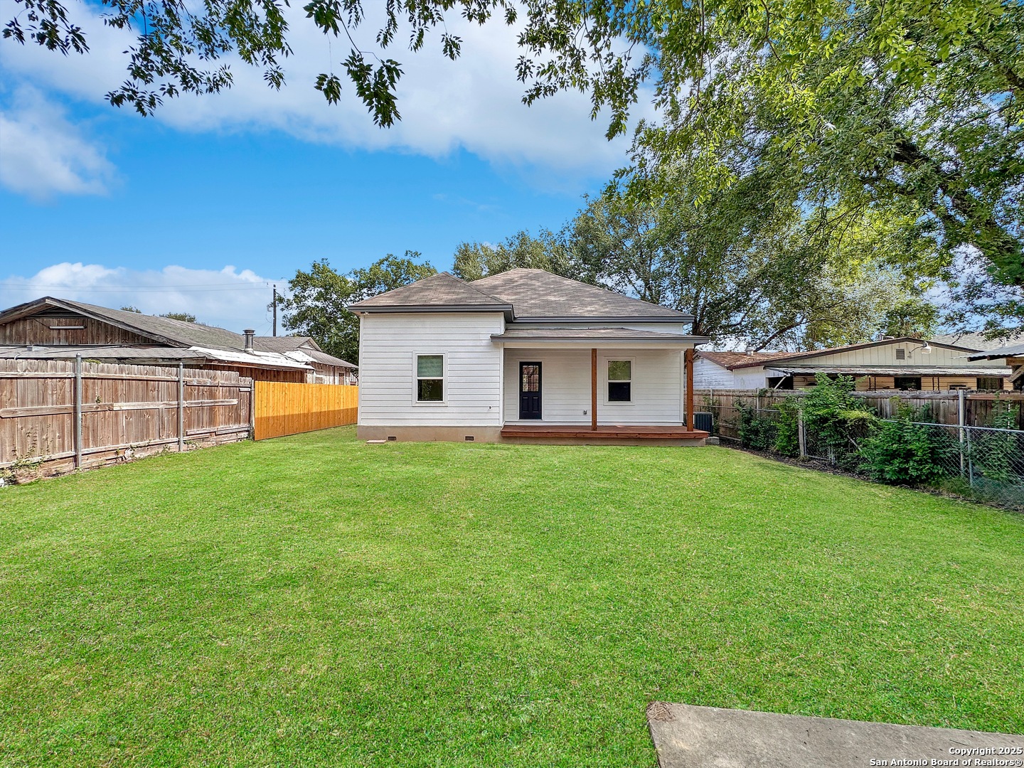 430 E Hart San Antonio TX 78214