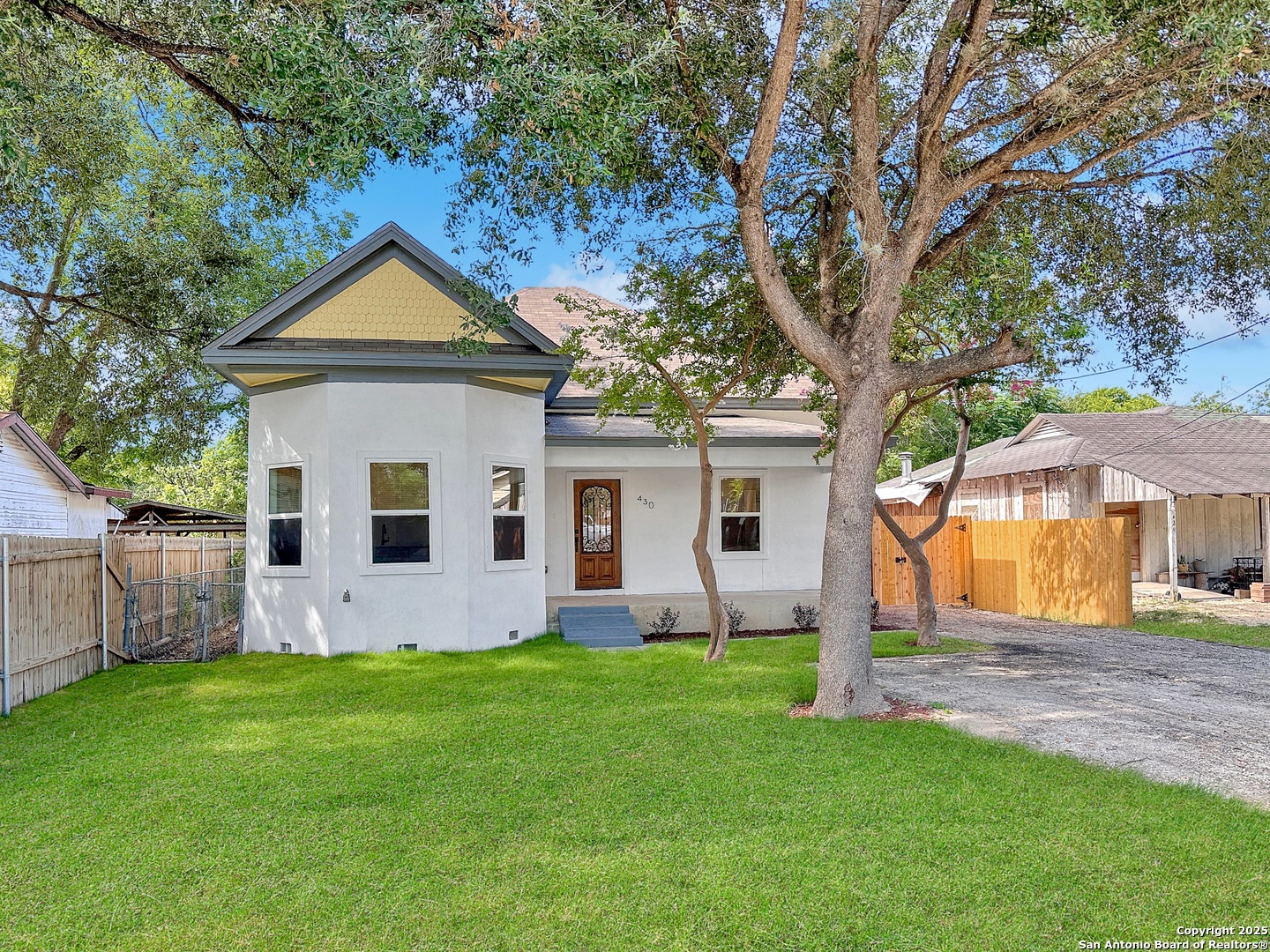 430 E Hart San Antonio TX 78214