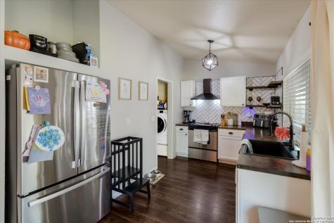 4335 Las Cruces Street San Antonio TX 78233