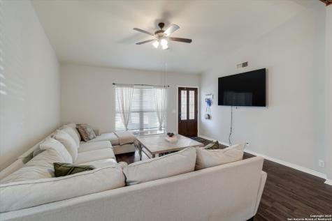 4335 Las Cruces Street San Antonio TX 78233