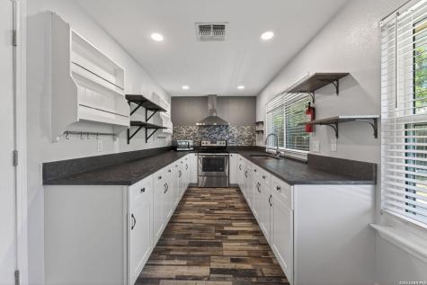5343 Galacino San Antonio TX 78247