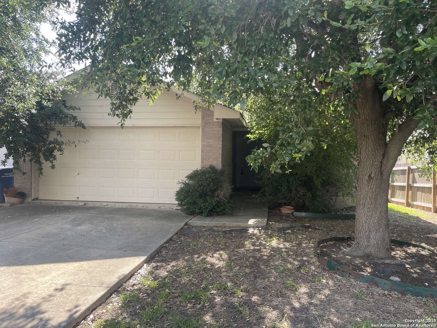 1710 Shieldhall San Antonio TX 78245