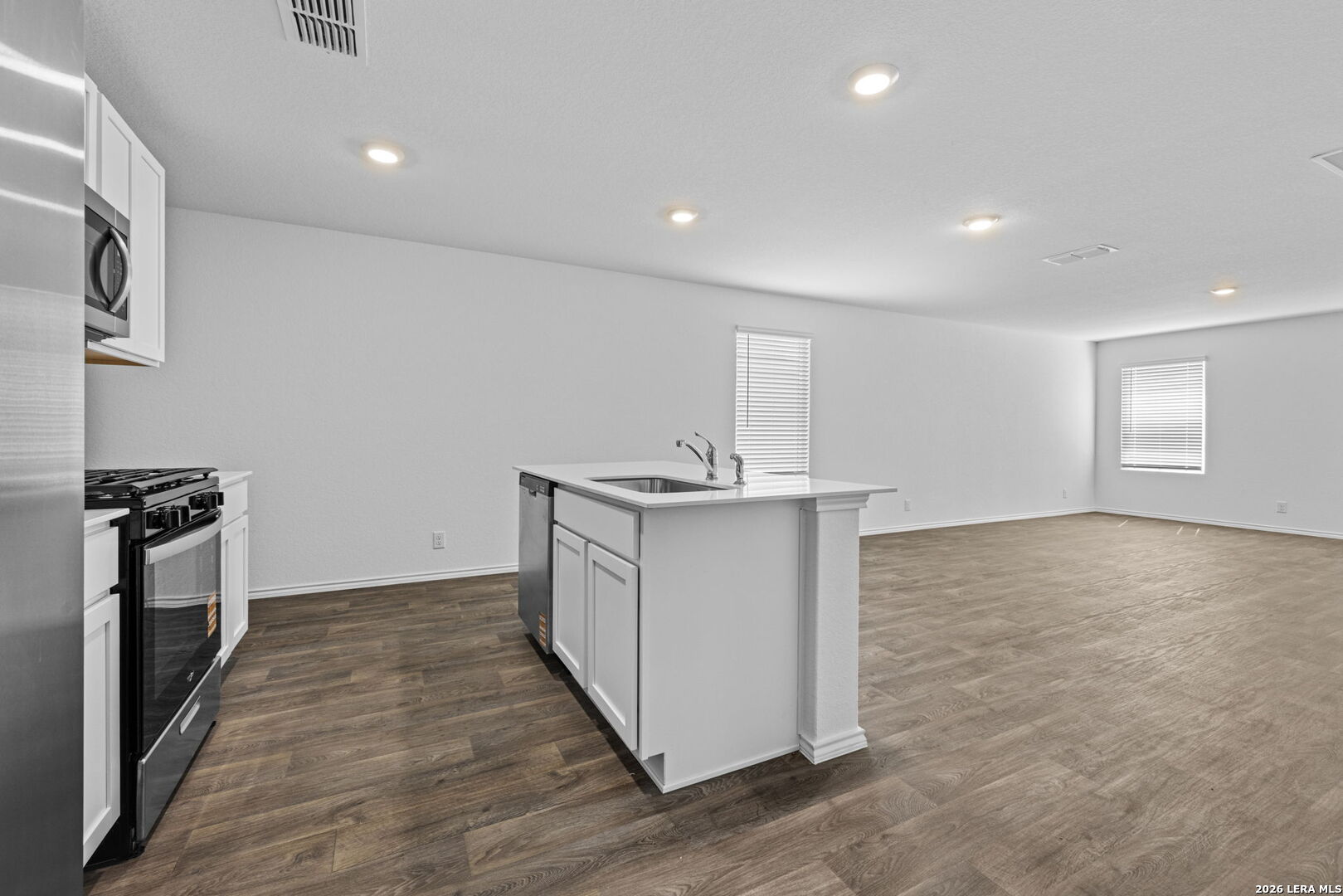 12544 Spoor Valley Converse TX 78109