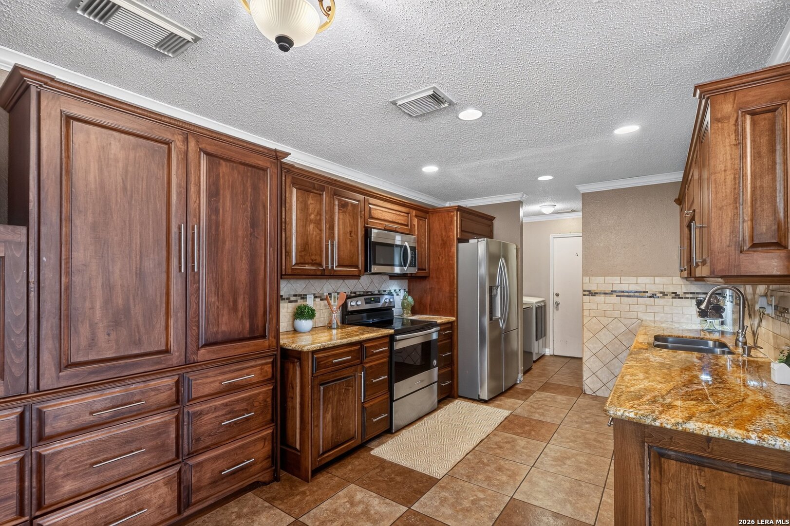 3647 Cameron Springs San Antonio TX 78244
