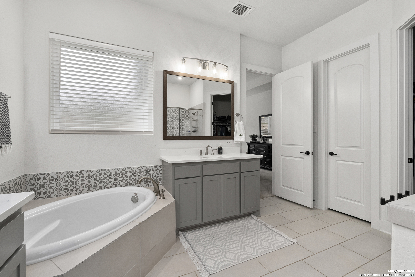 8511 Nichols Sky Boerne TX 78015