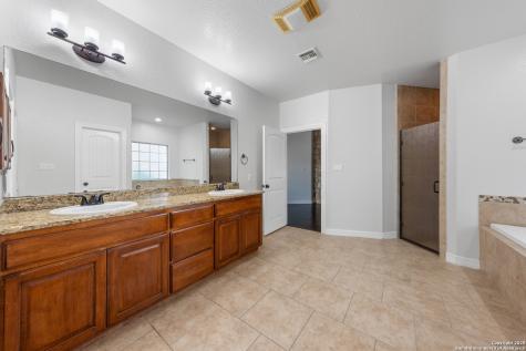 169 Abrego Lake Floresville TX 78114