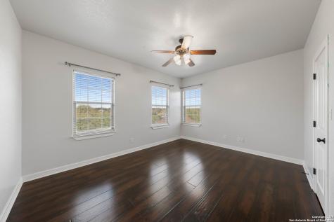 169 Abrego Lake Floresville TX 78114