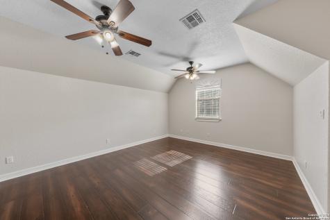 169 Abrego Lake Floresville TX 78114
