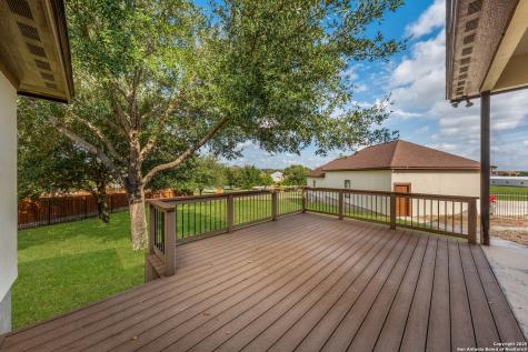 169 Abrego Lake Floresville TX 78114