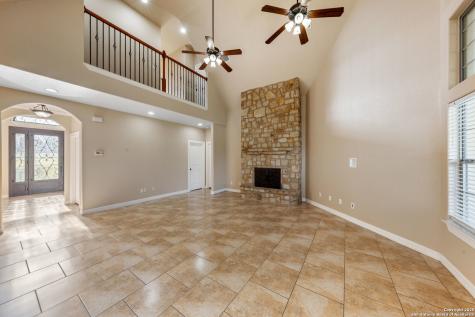 169 Abrego Lake Floresville TX 78114