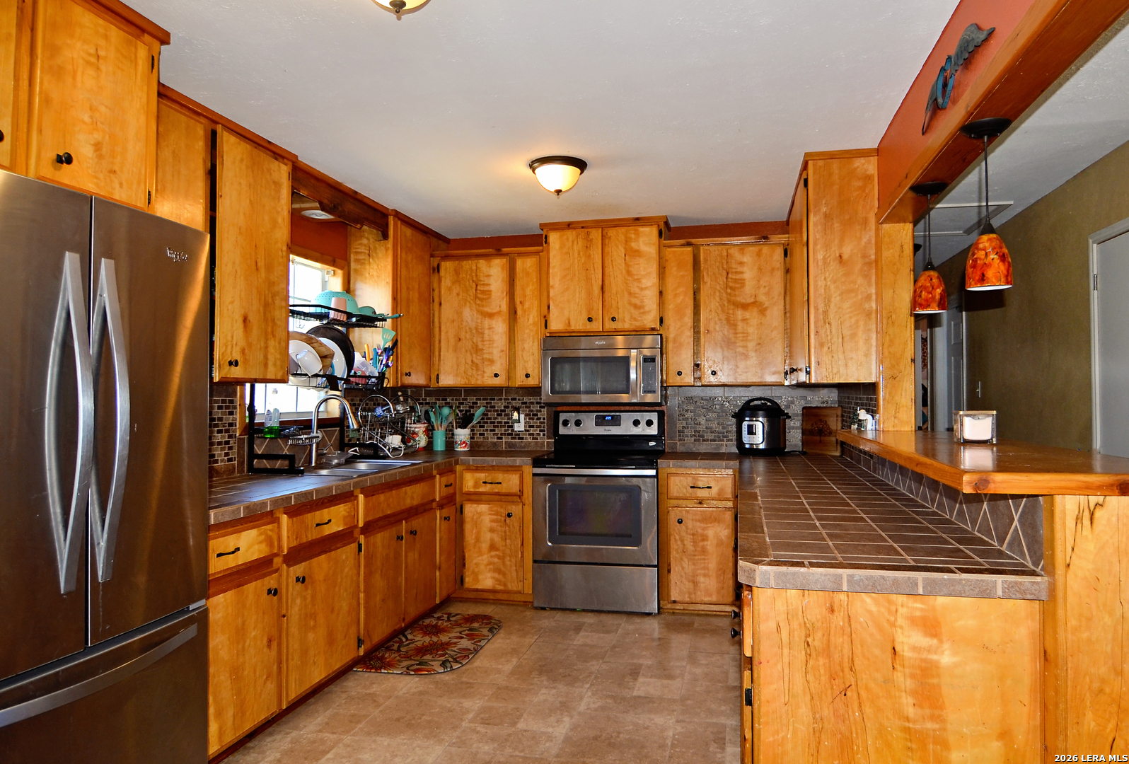 805 E Anderson Beeville TX 78102