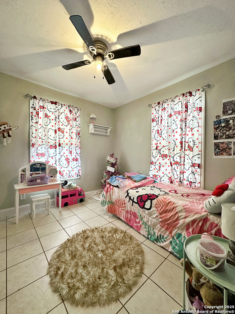 805 E Anderson Beeville TX 78102