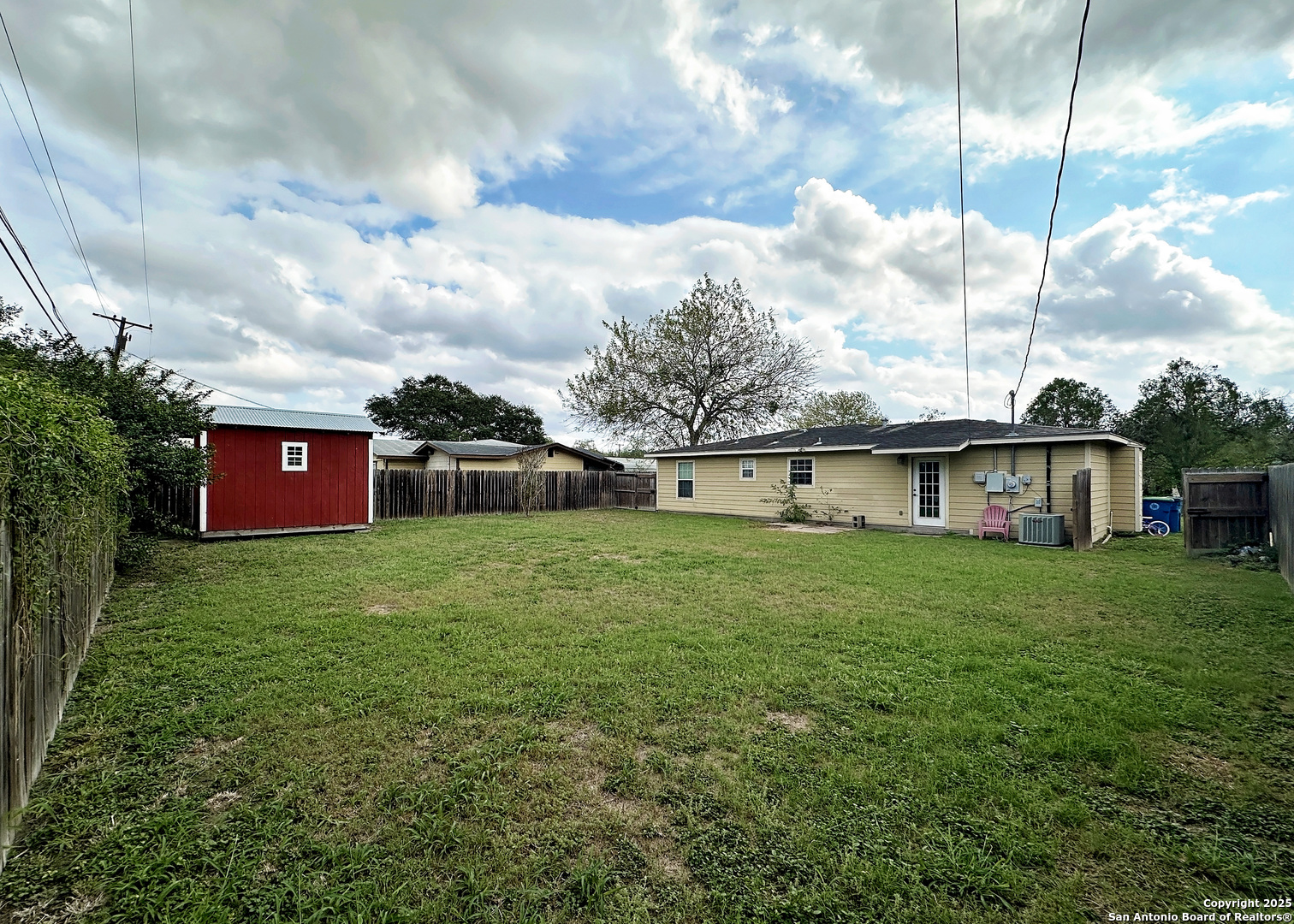 805 E Anderson Beeville TX 78102