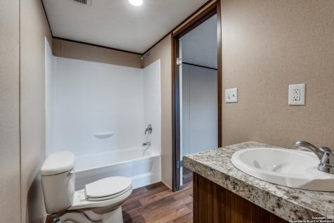 4634 Waterwood Pass Elmendorf TX 78112