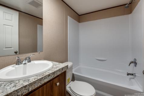 4634 Waterwood Pass Elmendorf TX 78112