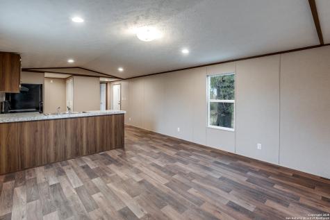 4634 Waterwood Pass Elmendorf TX 78112