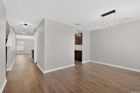1626 Rocky Rise San Antonio TX 78245