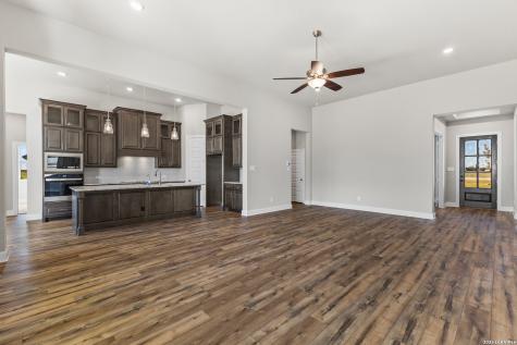 139 Pradera Ridge Floresville TX 78114