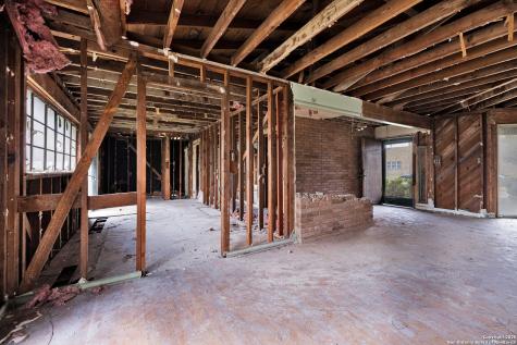 315 Blue Bonnet Street San Antonio TX 78202
