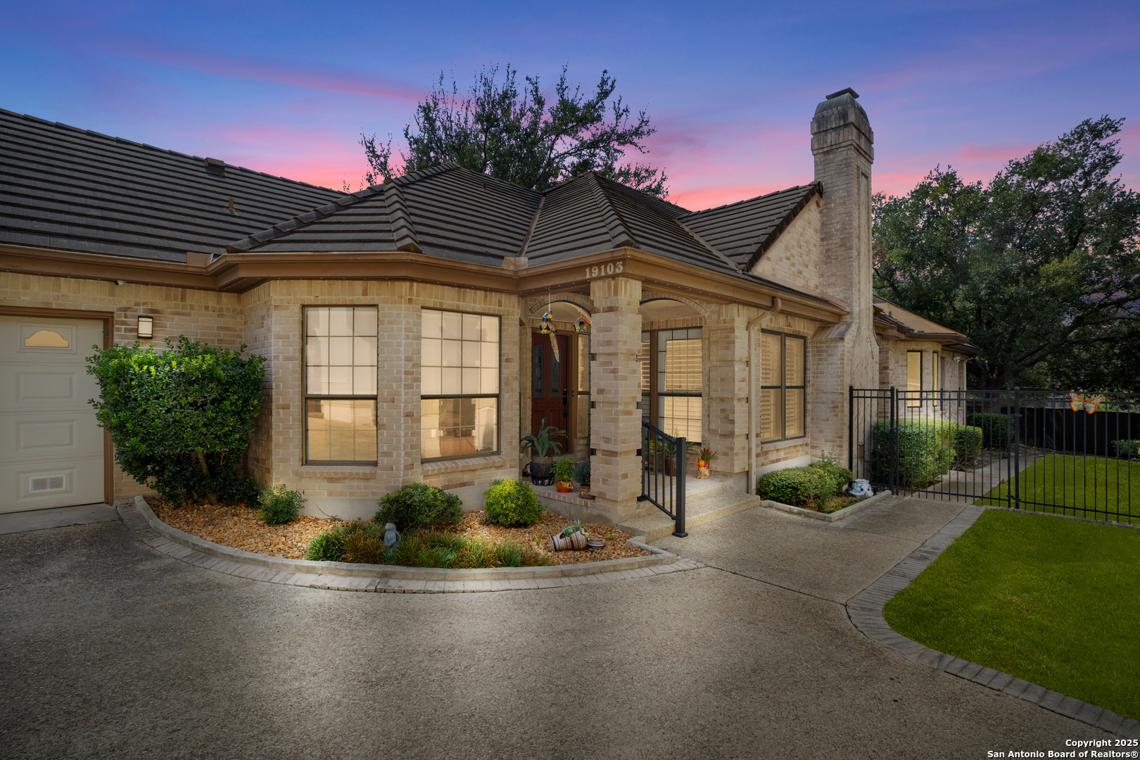 19103 W Birdsong San Antonio TX 78258