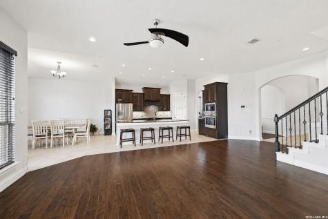 6014 Dewdrop Lane Converse TX 78109