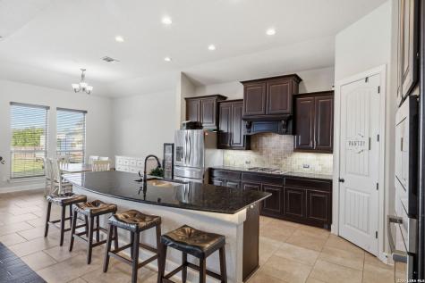 6014 Dewdrop Lane Converse TX 78109